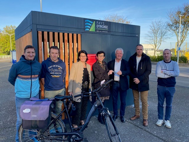 Nouvel abri vélos couvert et sécurisé