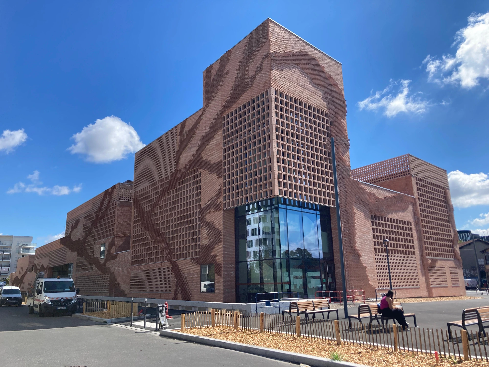 -Ouverture du groupe scolaire Simone-Veil